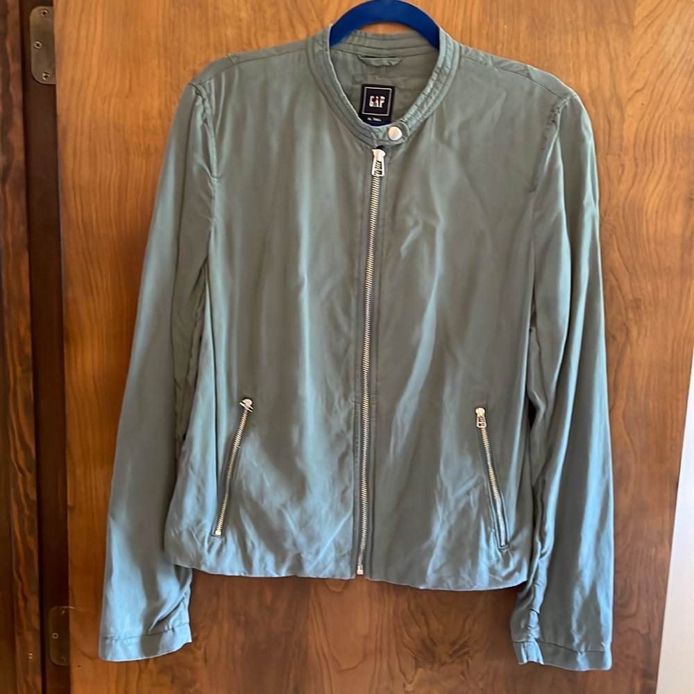 Cute light weight GAP jacket.